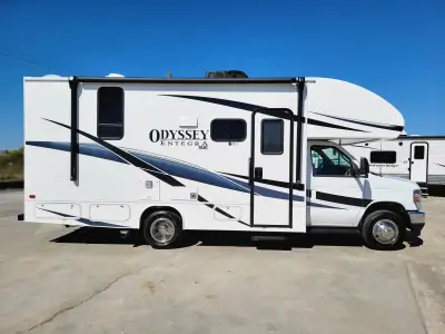 2025 Entegra Coach Odyssey SE 22C photo 3