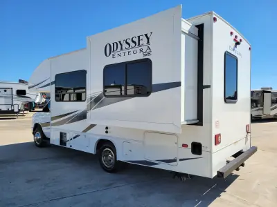 2025 Entegra Coach Odyssey SE 22C photo 5