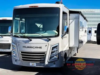 2026 Thor Motor Coach Hurricane photo 3