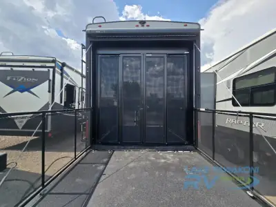 2022 Heartland Cyclone 4007 photo 35