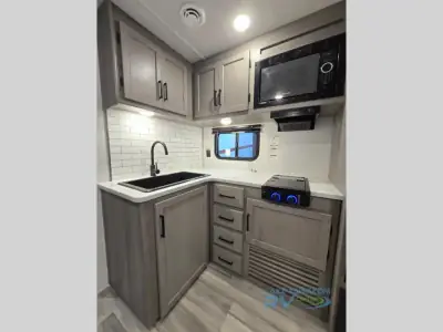 2024 Keystone Hideout Sport 269DB photo 10