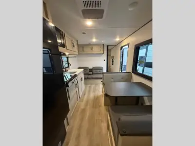 2026 Shasta Rvs i-5 Edition 526BH photo 18