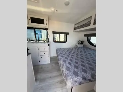 2026 Coachmen Remote 17R photo 9