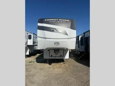 2026 Forest River Sierra 3900HBLR photo 2