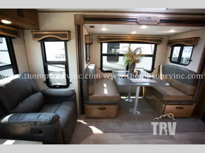2027 Outdoors Timber Ridge Titanium Series 25RLS photo 7