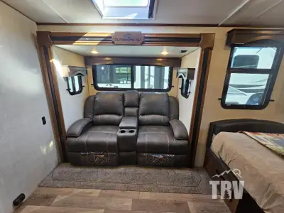 2027 Outdoors Creek Side Titanium Series 19MKS photo 16