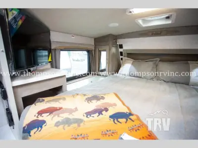 2027 Northwood Mfg Arctic Fox Camper 990 photo 10