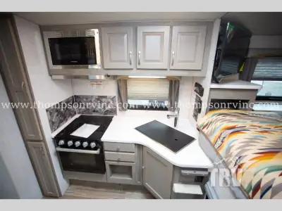 2027 Northwood Mfg Arctic Fox Camper 990 photo 10
