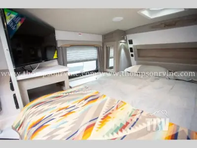 2027 Northwood Mfg Arctic Fox Camper 990 photo 9