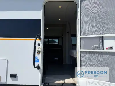 2027 Ember E-Series 22ETS photo 23