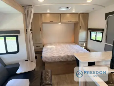 2027 Ember E-Series 22ETS photo 58