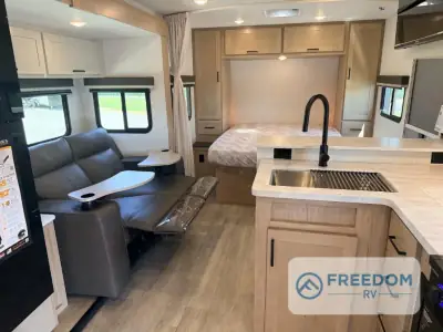 2027 Ember E-Series 22ETS photo 56