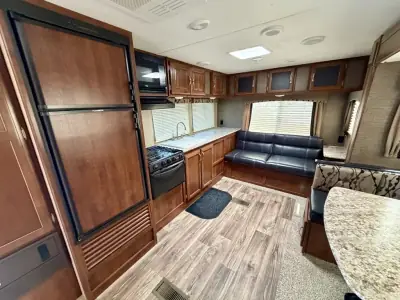 2018 Keystone PASSPORT 2520RLWE photo 6