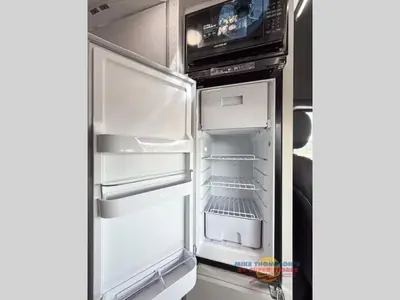 2026 Thor Motor Coach Sanctuary photo 13