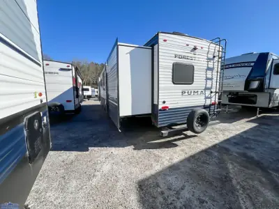 2025 Palomino Puma 32BHFS photo 4
