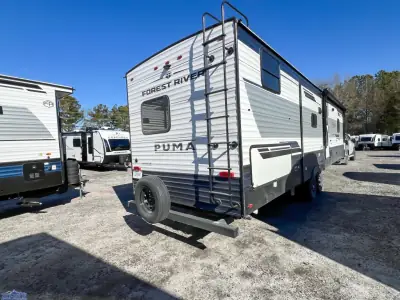 2025 Palomino Puma 32BHFS photo 3
