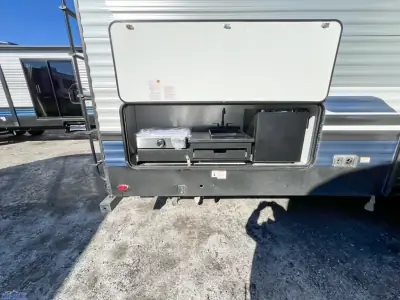 2025 Palomino Puma 32BHFS photo 10