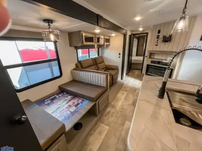 2025 Palomino Puma 32BHFS photo 38
