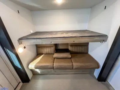 2025 Palomino Puma 32BHFS photo 34