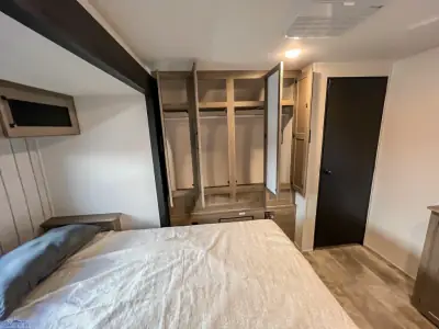 2025 Palomino Puma 32BHFS photo 23