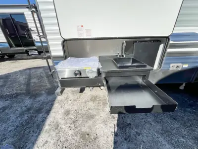 2025 Palomino Puma 32BHFS photo 9