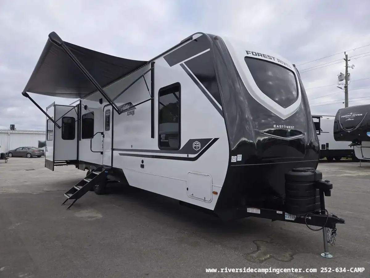 2026 East To West Alta 3250KXT exterior
