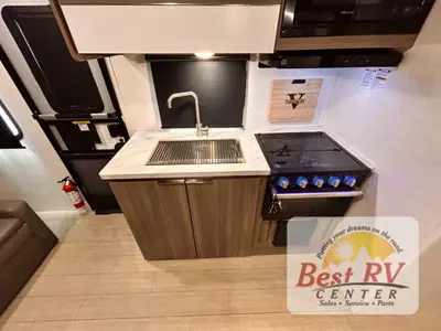 2024 Venture RV Sonic photo 27