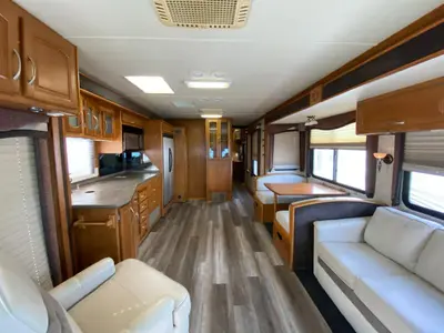 2004 Fleetwood Pace Arrow photo 14