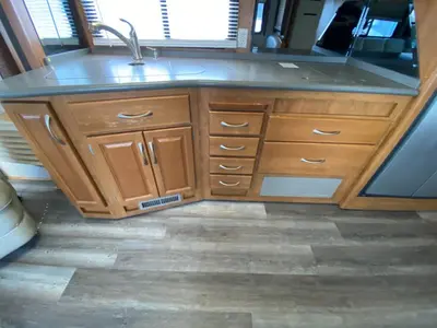 2004 Fleetwood Pace Arrow photo 25