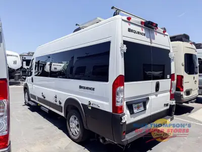 2026 Thor Motor Coach Sequence photo 4