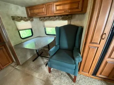 2013 Keystone Laredo Super Lite photo 25