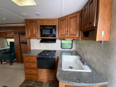 2013 Keystone Laredo Super Lite photo 10