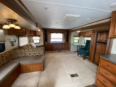 2013 Keystone Laredo Super Lite photo 9