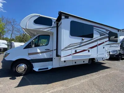 2016 Forest River Sunseeker photo 5