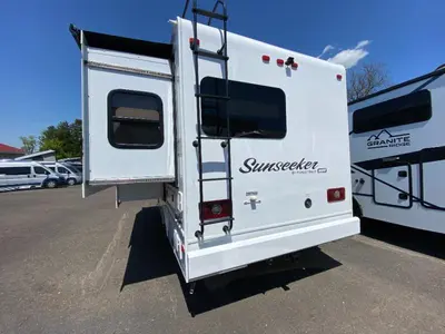 2016 Forest River Sunseeker photo 10