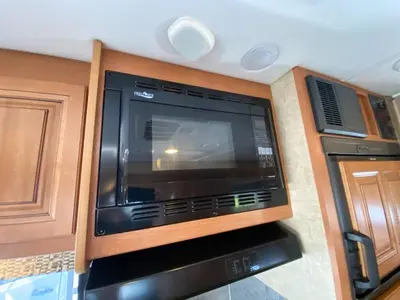 2016 Forest River Sunseeker photo 22