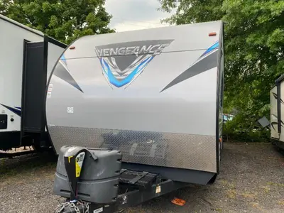 Used 2017 Forest River Vengeance Super Sport 25V