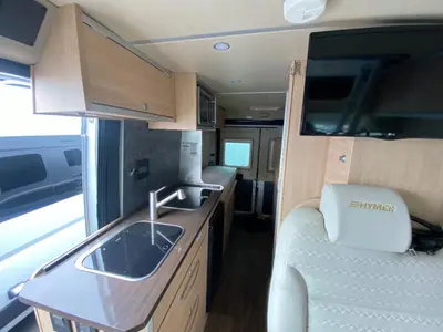 2019 Hymer Aktiv photo 16
