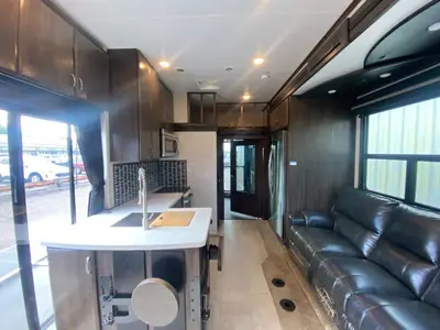 2019 Jayco Seismic photo 15