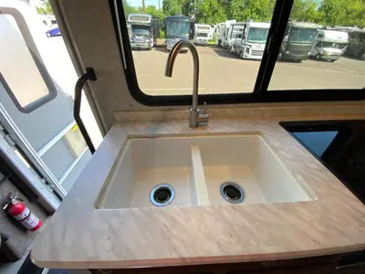 2020 Winnebago Porto photo 20