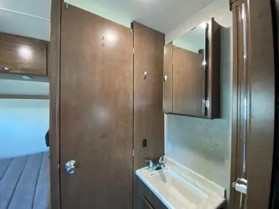 2020 Winnebago Porto photo 30