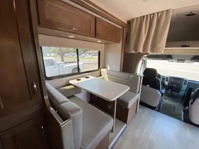 2020 Winnebago Porto photo 38