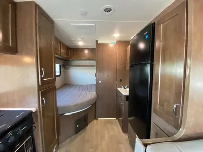 2020 Winnebago Porto photo 16