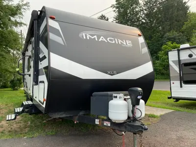 2022 Grand Design Imagine XLS photo 3
