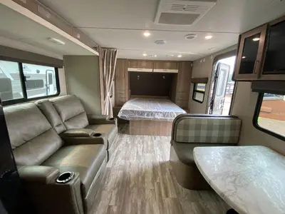 2022 Grand Design Imagine XLS photo 31