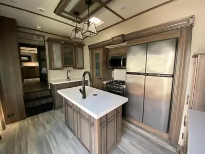 2022 Grand Design Solitude photo 11
