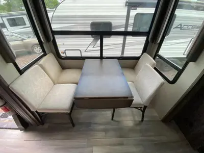 2022 Grand Design Solitude photo 31