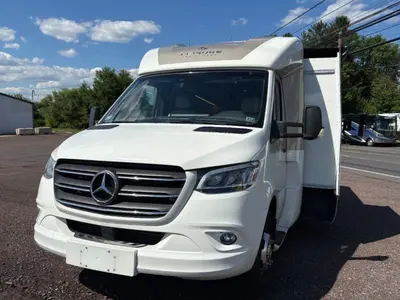 Used 2022 Leisure Travel Unity U24MB
