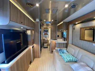 2023 Airstream Atlas photo 11