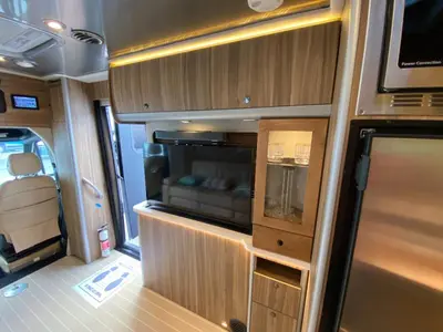 2023 Airstream Atlas photo 15